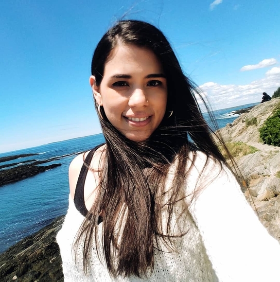 Meet your Posher, María - Picture 1 of 1